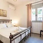 Charming Urban Escapes Your Cozy Retreats Apartament Filiatra