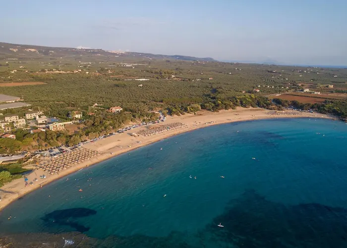 Charming Urban Escapes Your Cozy Retreats Lejlighed Filiatrá