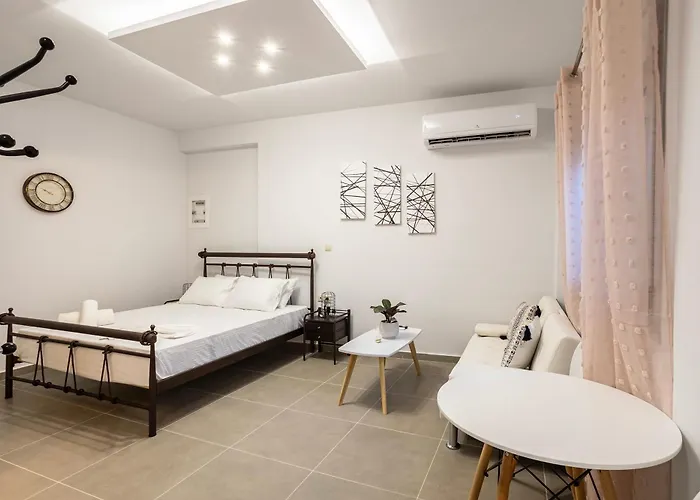 Charming Urban Escapes Your Cozy Retreats Filiatrá