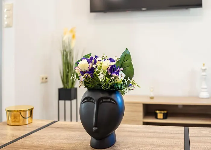 Lejlighed Charming Urban Escapes Your Cozy Retreats Filiatrá