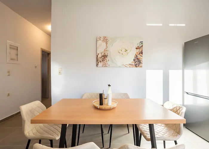 Lejlighed Charming Urban Escapes Your Cozy Retreats Filiatrá